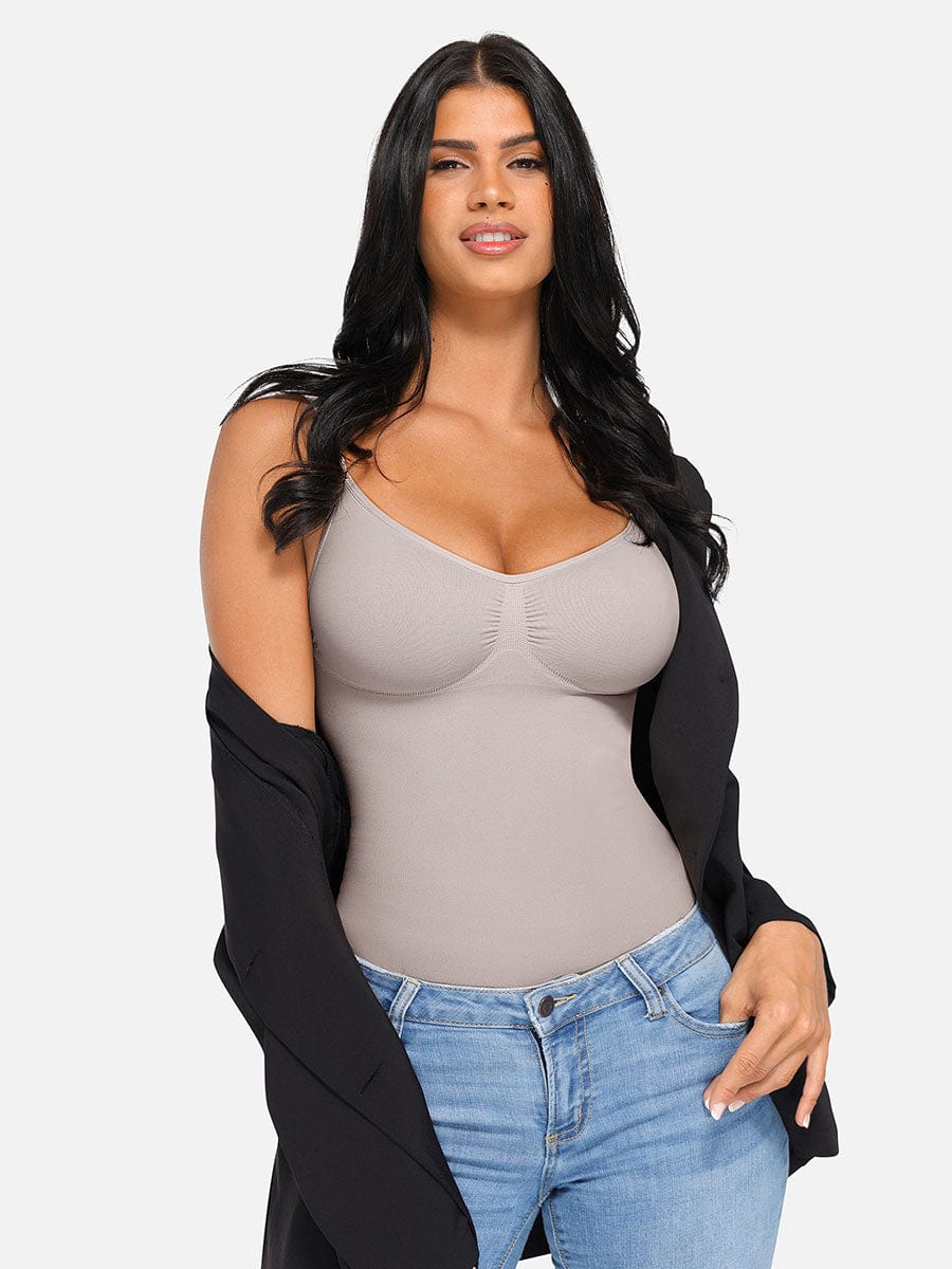 Formendes Top mit integriertem BH